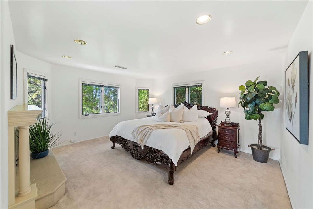 Detail Gallery Image 14 of 75 For 242 S Peralta Hills Dr, Anaheim Hills,  CA 92807 - 8 Beds | 6/1 Baths