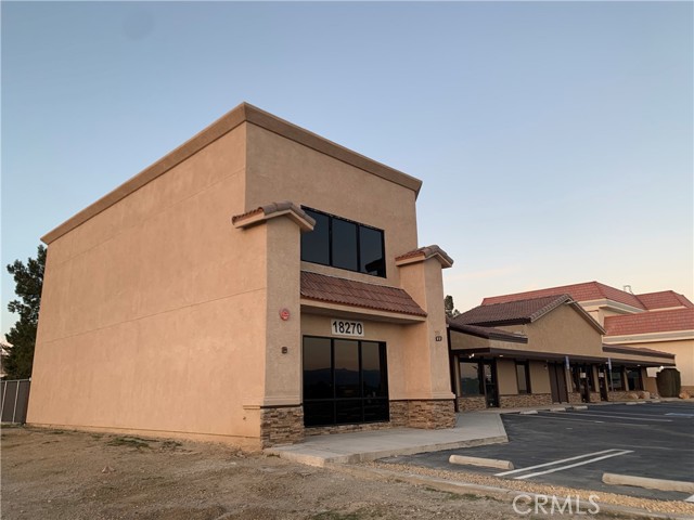 18270 Siskiyou Road, Apple Valley, California 92307, ,Commercial Lease,For Rent,18270 Siskiyou Road,CRHD22117217