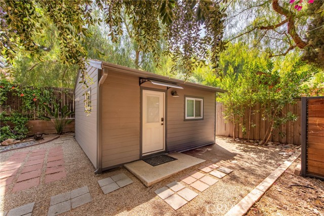 5893 Oak Knolls Road, Simi Valley CA: https://media.crmls.org/medias/03724f28-46b3-448e-b005-a46a9507f612.jpg