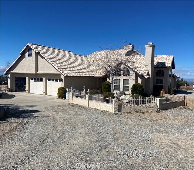 Detail Gallery Image 1 of 66 For 1028 Nielson Rd, Pinon Hills,  CA 92372 - 3 Beds | 2/1 Baths