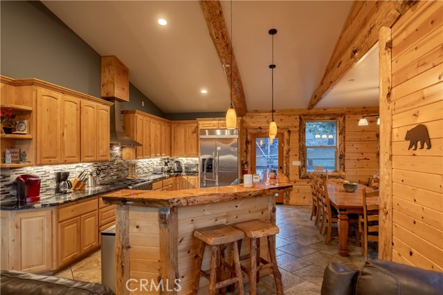 Detail Gallery Image 3 of 44 For 43451 Sheephorn Rd, Big Bear Lake,  CA 92315 - 6 Beds | 4/1 Baths