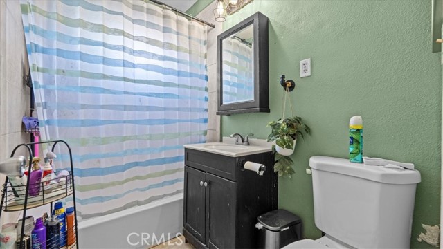 Detail Gallery Image 24 of 33 For 809 N Tamarind Ave, Compton,  CA 90220 - – Beds | – Baths
