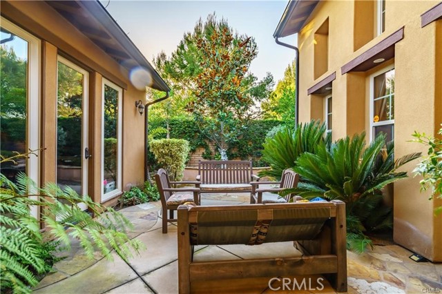 37 Twiggs, Irvine CA: https://media.crmls.org/medias/03746504-4ae8-4f83-b8fd-8ad5728d0307.jpg
