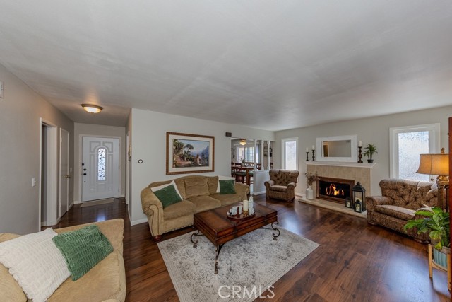 Detail Gallery Image 10 of 38 For 16781 Daisy Ave, Fountain Valley,  CA 92708 - 4 Beds | 3/1 Baths