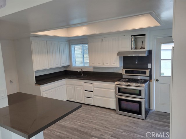 Image 11 of 19 For 8101 Taylor  