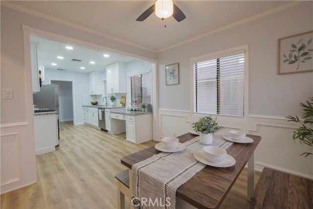 Detail Gallery Image 8 of 38 For 2545 Loomis St, Lakewood,  CA 90712 - 4 Beds | 2 Baths