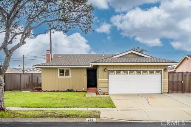 Detail Gallery Image 1 of 46 For 734 E Elsmere Dr, Carson,  CA 90746 - 3 Beds | 2 Baths