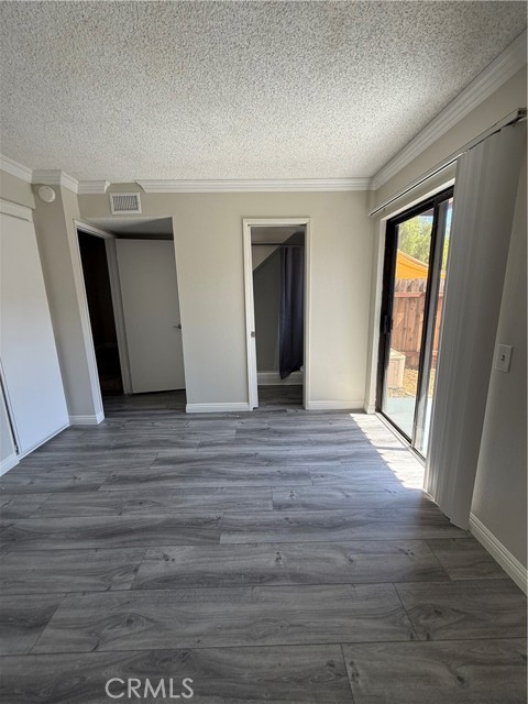 Detail Gallery Image 9 of 24 For 5250 Colodny Dr #12,  Agoura Hills,  CA 91301 - 3 Beds | 3/1 Baths