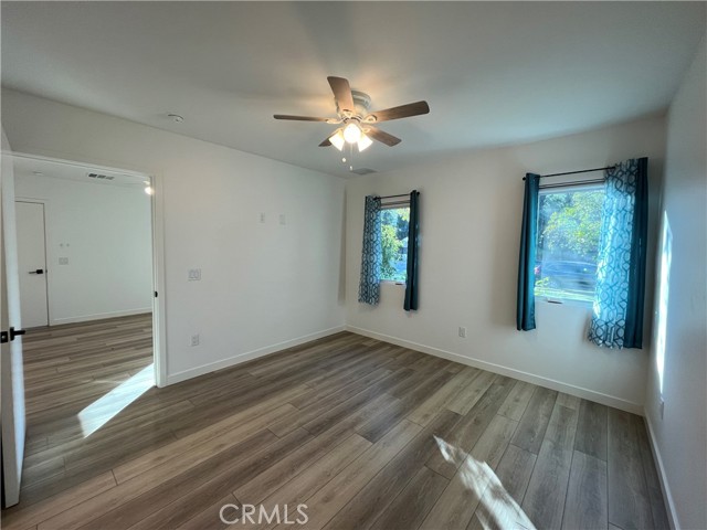 Detail Gallery Image 17 of 33 For 5108 Serrania, Woodland Hills,  CA 91364 - 2 Beds | 3 Baths