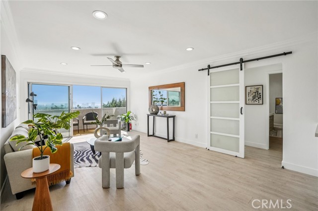 8400 De Longpre Ave #314 photo 7