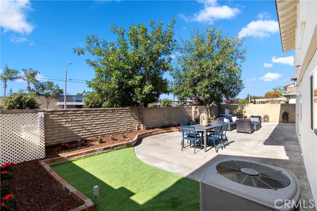 Detail Gallery Image 20 of 46 For 4287 via Norte, Cypress,  CA 90630 - 5 Beds | 2/1 Baths