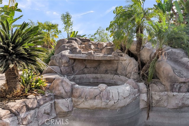 Detail Gallery Image 7 of 45 For 19855 Mariposa Ave, Riverside,  CA 92508 - 5 Beds | 3 Baths