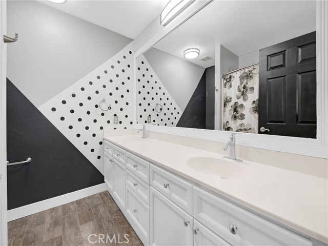 Detail Gallery Image 23 of 48 For 27626 Iris Pl, Castaic,  CA 91384 - 4 Beds | 2/1 Baths