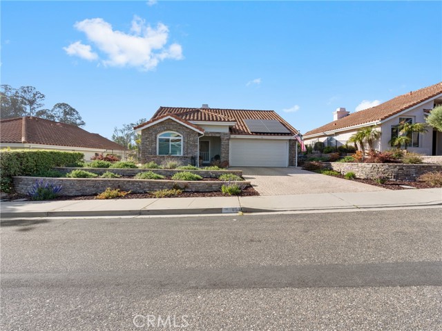 Detail Gallery Image 1 of 34 For 653 Riviera Cir, Nipomo,  CA 93444 - 2 Beds | 2 Baths