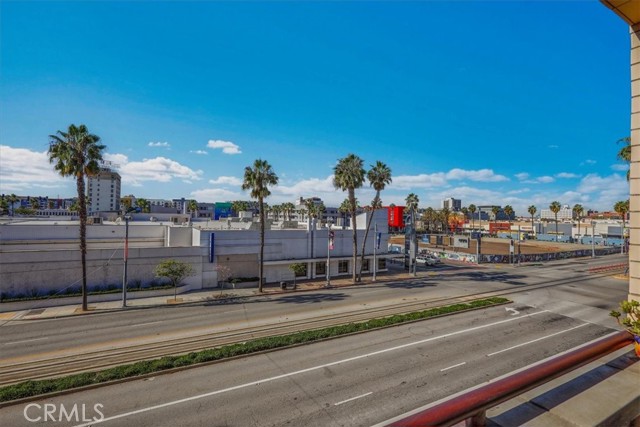 Image 54 of 75 For 300 4th Street 214