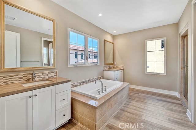 Detail Gallery Image 29 of 42 For 146 Toretta, Irvine,  CA 92602 - 4 Beds | 3 Baths