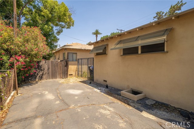 903 N Eleanor Street, Pomona CA: https://media.crmls.org/medias/037cf909-a888-4d01-8df0-81515a9019f7.jpg