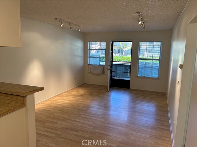 Detail Gallery Image 6 of 47 For 18232 Parkview Ln #103,  Huntington Beach,  CA 92648 - 1 Beds | 1 Baths