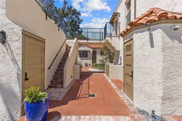 Detail Gallery Image 19 of 21 For 433 Locust St #C,  Laguna Beach,  CA 92651 - 1 Beds | 1/1 Baths