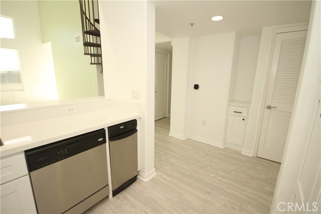 Detail Gallery Image 3 of 38 For 12668 Chapman Ave #2414,  Garden Grove,  CA 92840 - 2 Beds | 2 Baths