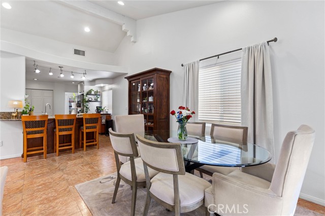 Detail Gallery Image 13 of 41 For 53965 Avenida Madero, La Quinta,  CA 92253 - 3 Beds | 2/1 Baths