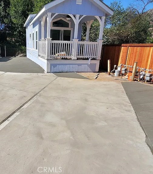 Front Image Thumbnail for CROC26038629