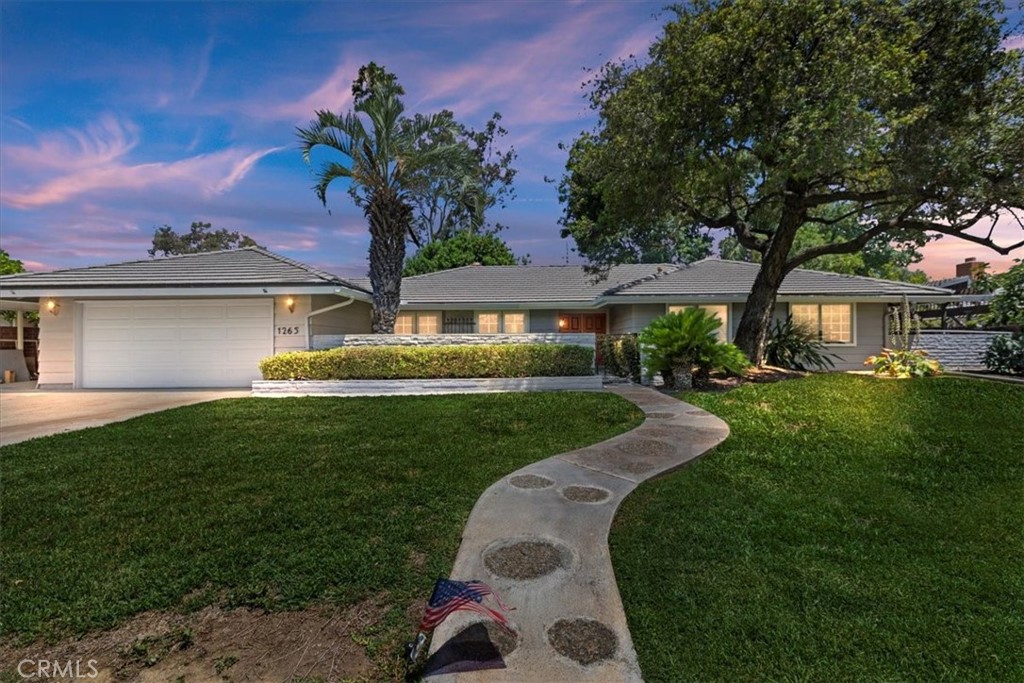 1265 Country Club