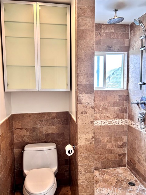 Detail Gallery Image 10 of 24 For 1510 W Balboa Blvd, Newport Beach,  CA 92663 - 1 Beds | 1 Baths