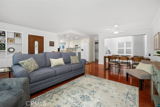 Detail Gallery Image 13 of 32 For 2198 via Mariposa #D,  Laguna Woods,  CA 92637 - 2 Beds | 2 Baths