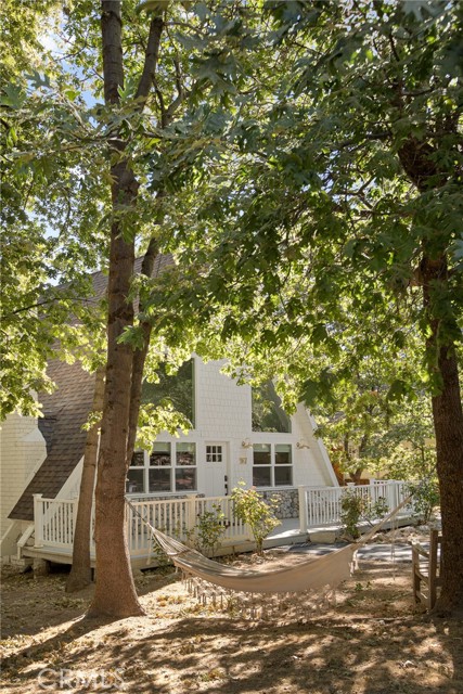 Detail Gallery Image 45 of 51 For 987 Tirol Ln, Lake Arrowhead,  CA 92352 - 3 Beds | 2 Baths