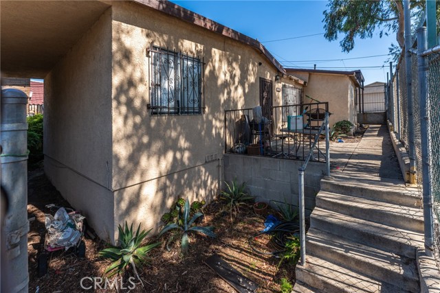 11242 S Budlong