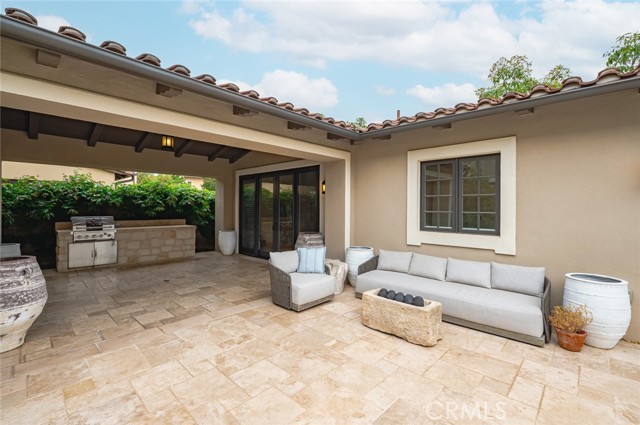 117 Andirons, Irvine CA: https://media.crmls.org/medias/0380346e-d205-493e-9d9a-949ab2d649ed.jpg