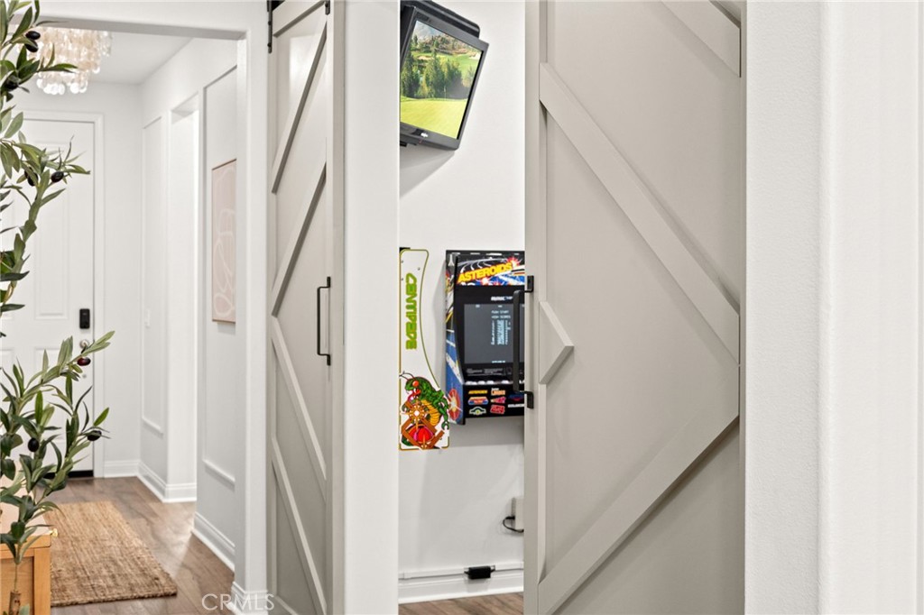 MLS #IV25241232 image #6