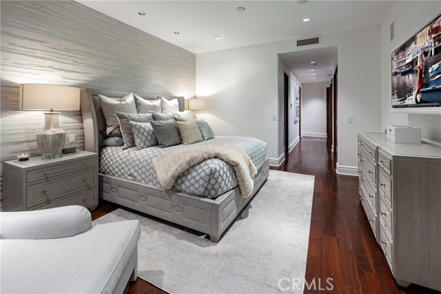 Image 24 of 57 For 345 Colorado Boulevard 404