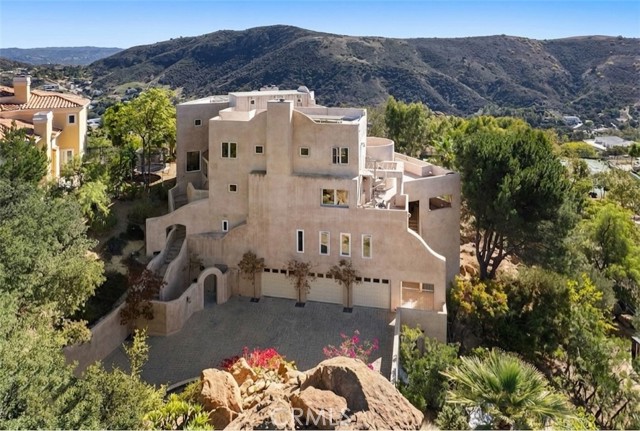 28 Ranchero Rd, Bell Canyon, CA 91307