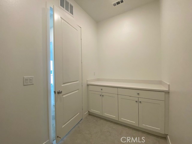 https://media.crmls.org/medias/03823e84-950c-4eb0-a0e3-fbdb0364f359.jpg?preset=X-Large