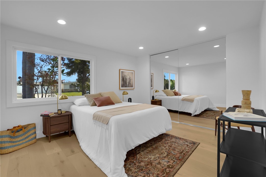 Detail Gallery Image 20 of 53 For 3119 Gibraltar Ave, Costa Mesa,  CA 92626 - 5 Beds | 4 Baths