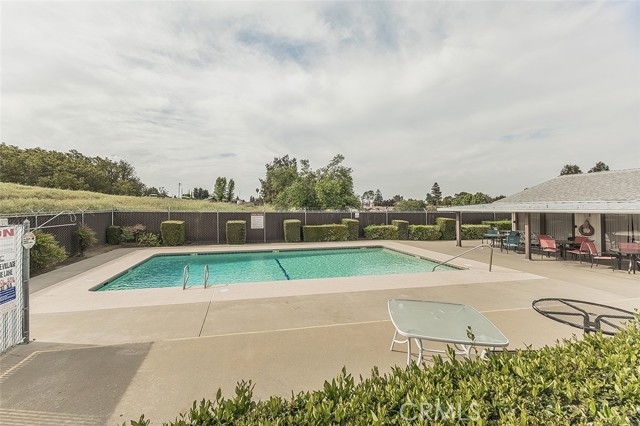 Image 37 of 41 For 17423 Bluewater Bay Lane