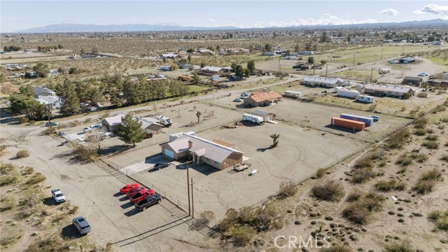 4265 Camellia, Phelan CA: https://media.crmls.org/medias/03830ef2-8347-4d9d-a50b-1dc00febb0cb.jpg