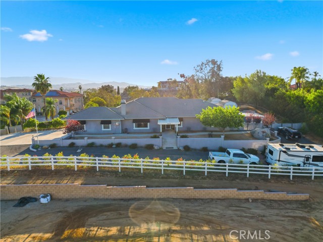 Image 2 of 52 For 16025 Perry Heights