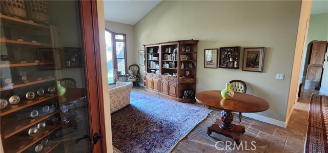 Detail Gallery Image 15 of 29 For 1961 Vineyard View, San Luis Obispo,  CA 93401 - 3 Beds | 3 Baths