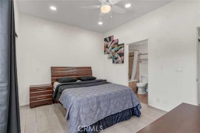 Detail Gallery Image 24 of 39 For 10943 Laurel Canyon #B9,  San Fernando,  CA 91340 - 2 Beds | 2 Baths