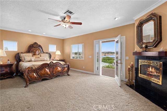 13985 Evergreen Lane, Victorville CA: https://media.crmls.org/medias/038589c5-91fd-4feb-8759-a0a4984d8676.jpg