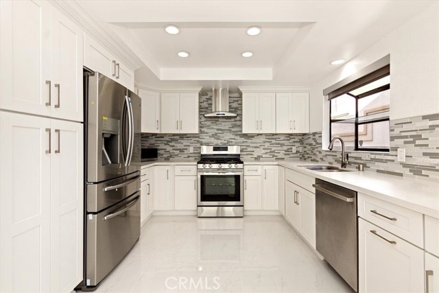 510 Francisca Avenue, Redondo Beach, California 90277, 3 Bedrooms Bedrooms, ,2 BathroomsBathrooms,Residential,For Sale,Francisca,SB26080599