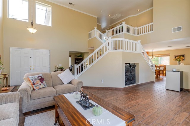 Detail Gallery Image 11 of 46 For 40055 Denham Dr, Palmdale,  CA 93551 - 5 Beds | 3 Baths