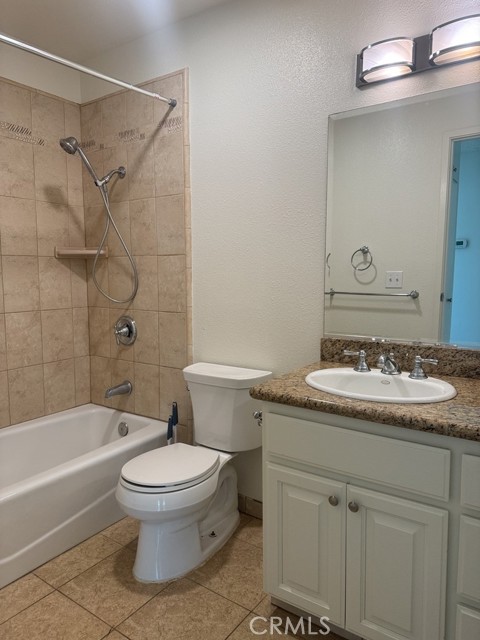 Detail Gallery Image 11 of 19 For 270 W Campus View Dr, Riverside,  CA 92507 - 4 Beds | 2 Baths