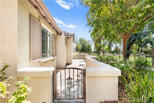 Detail Gallery Image 2 of 41 For 8217 Carnoustie Ave, Hemet,  CA 92545 - 2 Beds | 2 Baths