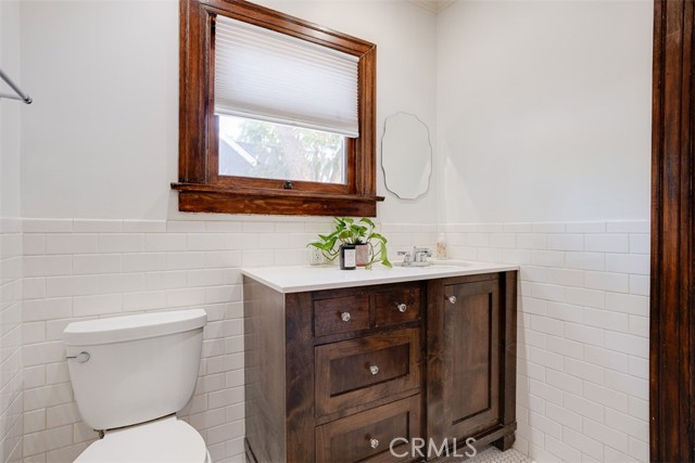 1206 N Keystone, Burbank CA: https://media.crmls.org/medias/0388415f-6354-4ed8-9811-7fcd481ca85b.jpg