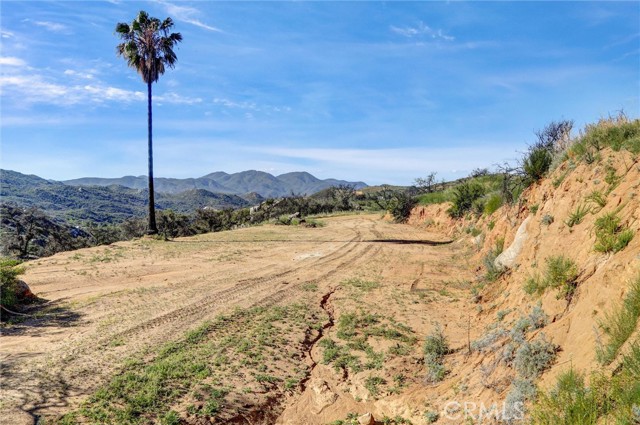 Detail Gallery Image 25 of 52 For 2 Decker Canyon Road, Ortega Mountain,  CA 92530 - – Beds | – Baths