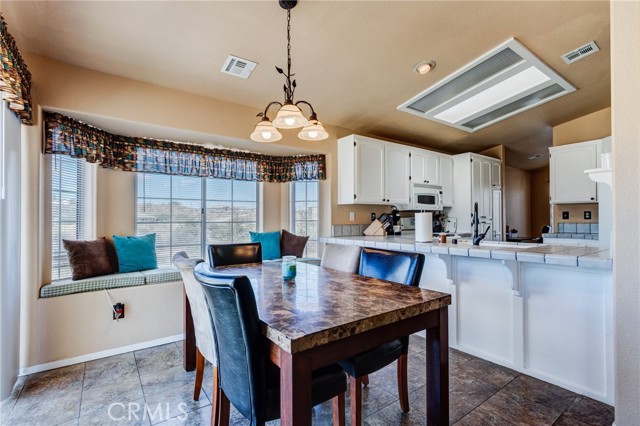 Detail Gallery Image 47 of 72 For 7170 Joshua, Oak Hills,  CA 92344 - 3 Beds | 2 Baths